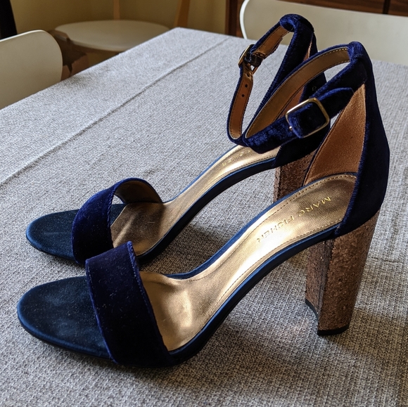 Marc Fisher Factor 2 Heels - Picture 2 of 7